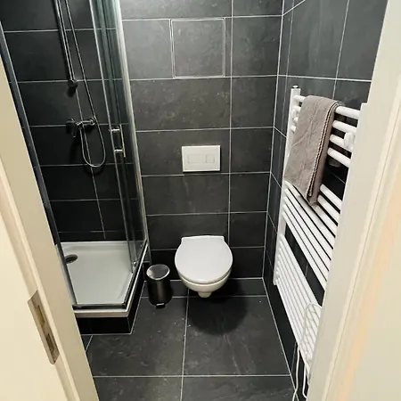 Studio Apartments Kubanske Prague Exterior photo